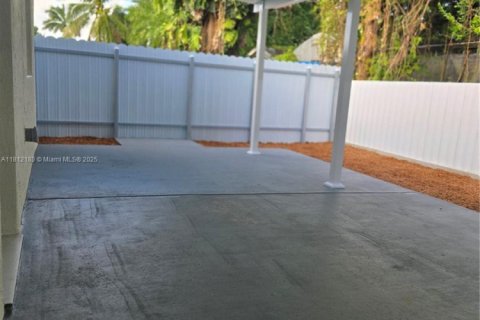 Villa ou maison à louer à Homestead, Floride: 2 chambres, 259.48 m2 № 1755941 - photo 30