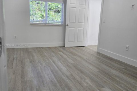 Villa ou maison à louer à Homestead, Floride: 2 chambres, 259.48 m2 № 1755941 - photo 19