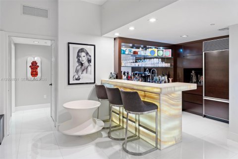 Condominio en alquiler en Miami Beach, Florida, 3 dormitorios, 194.72 m2 № 2153792 - foto 26