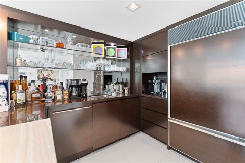 Condominio en alquiler en Miami Beach, Florida, 3 dormitorios, 194.72 m2 № 2153792 - foto 12