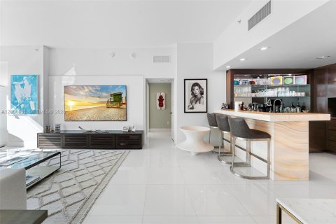 Condominio en alquiler en Miami Beach, Florida, 3 dormitorios, 194.72 m2 № 2153792 - foto 30
