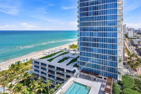 Condominio en Miami Beach, Florida, 3 dormitorios  № 2153792