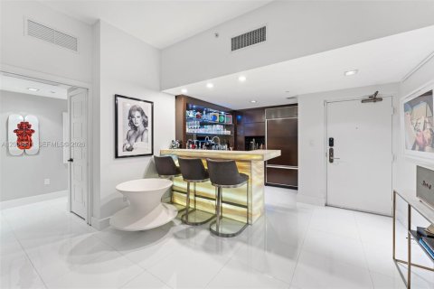 Condominio en alquiler en Miami Beach, Florida, 3 dormitorios, 194.72 m2 № 2153792 - foto 28