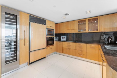 Condominio en alquiler en Miami Beach, Florida, 3 dormitorios, 194.72 m2 № 2153792 - foto 15