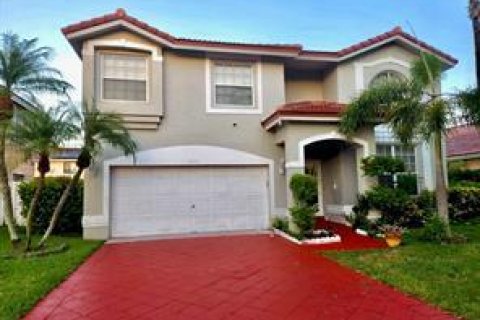 House in Sunrise, Florida 4 bedrooms, 240.25 sq.m. № 2189475
