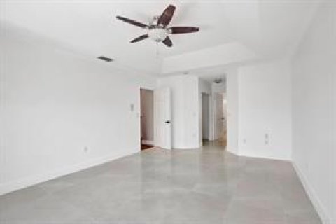 House in Sunrise, Florida 4 bedrooms, 240.25 sq.m. № 2189475 - photo 21