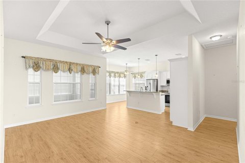 House in Summerfield, Florida 3 bedrooms, 181.62 sq.m. № 2212803 - photo 6