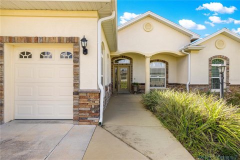 House in Summerfield, Florida 3 bedrooms, 181.62 sq.m. № 2212803 - photo 3