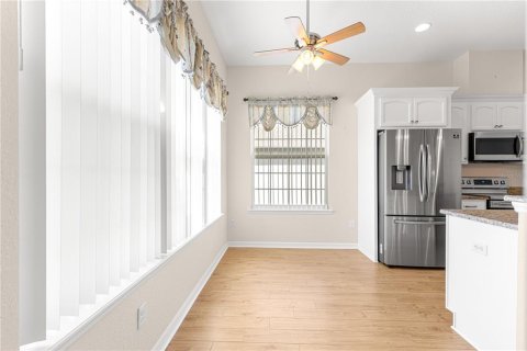 House in Summerfield, Florida 3 bedrooms, 181.62 sq.m. № 2212803 - photo 9