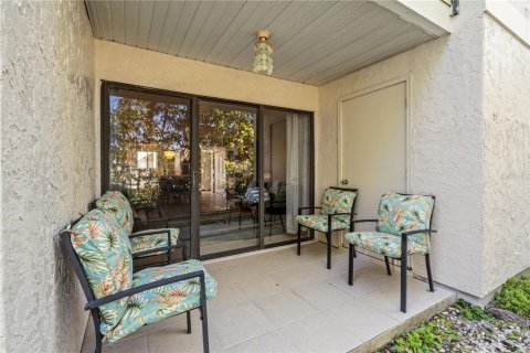 Condo in Bradenton Beach, Florida, 2 bedrooms  № 2122481 - photo 9