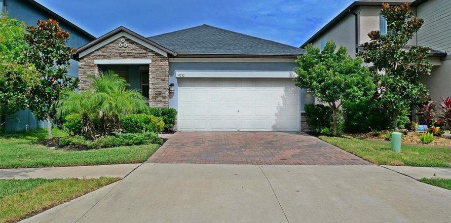Casa en Land O' Lakes, Florida 3 dormitorios, 149.94 m2 № 1902124