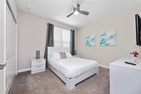 House in Kissimmee, Florida 5 bedrooms, 278.34 sq.m. № 1447386 - photo 22
