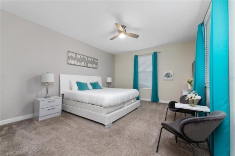 House in Kissimmee, Florida 5 bedrooms, 278.34 sq.m. № 1447386 - photo 25