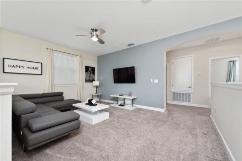 House in Kissimmee, Florida 5 bedrooms, 278.34 sq.m. № 1447386 - photo 19