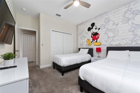 House in Kissimmee, Florida 5 bedrooms, 278.34 sq.m. № 1447386 - photo 10