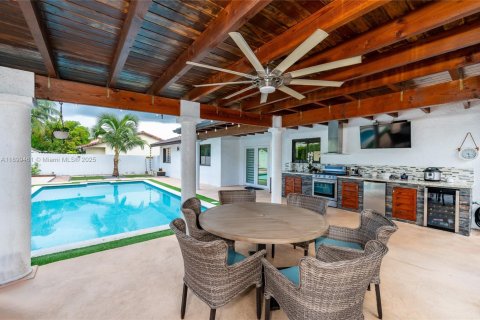 Villa ou maison à vendre à Miami, Floride: 4 chambres, 119.94 m2 № 1951268 - photo 27
