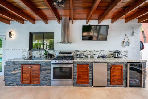 Villa ou maison à vendre à Miami, Floride: 4 chambres, 119.94 m2 № 1951268 - photo 26