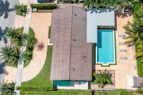 Villa ou maison à vendre à Miami, Floride: 4 chambres, 119.94 m2 № 1951268 - photo 2