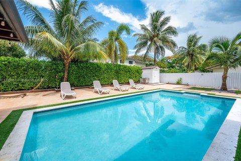 Villa ou maison à vendre à Miami, Floride: 4 chambres, 119.94 m2 № 1951268 - photo 21