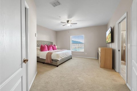 Townhouse in Ocoee, Florida 2 bedrooms, 129.51 sq.m. № 2198843 - photo 26