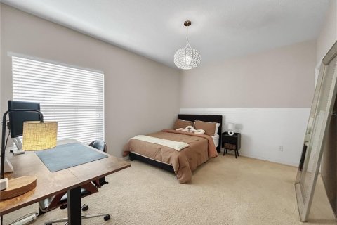 Townhouse in Ocoee, Florida 2 bedrooms, 129.51 sq.m. № 2198843 - photo 19