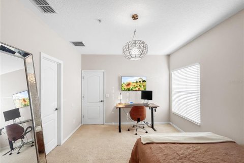 Townhouse in Ocoee, Florida 2 bedrooms, 129.51 sq.m. № 2198843 - photo 24