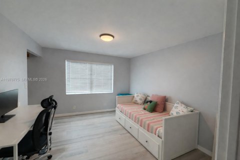 Condo in Plantation, Florida, 3 bedrooms  № 2059396 - photo 12