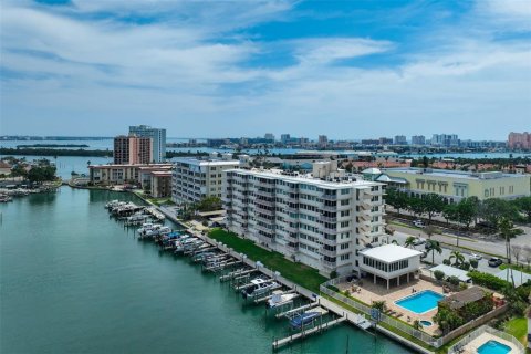 Condo in Clearwater, Florida, 2 bedrooms  № 1653776 - photo 1