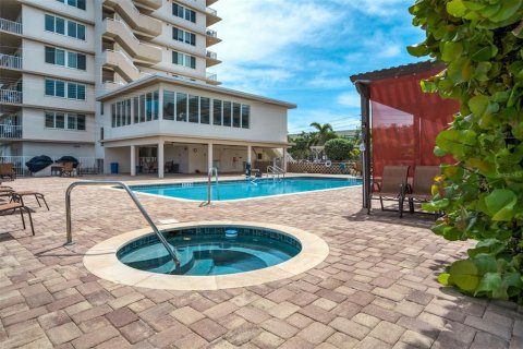 Condo in Clearwater, Florida, 2 bedrooms  № 1653776 - photo 20