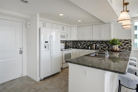 Condo in Clearwater, Florida, 2 bedrooms  № 1653776 - photo 5