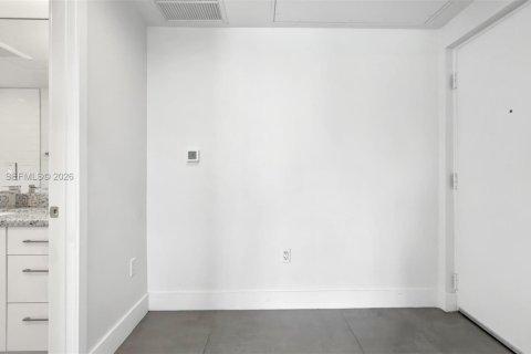 Condominio en alquiler en Miami, Florida, 2 dormitorios, 55.74 m2 № 2086471 - foto 29