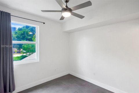 Condominio en alquiler en Miami, Florida, 2 dormitorios, 55.74 m2 № 2086471 - foto 18
