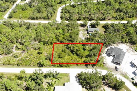 Terreno en venta en Punta Gorda, Florida № 1723857 - foto 1