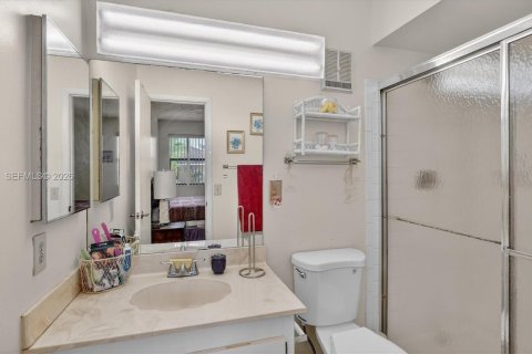 Townhouse in Pembroke Pines, Florida 2 bedrooms, 113.71 sq.m. № 2044773 - photo 22