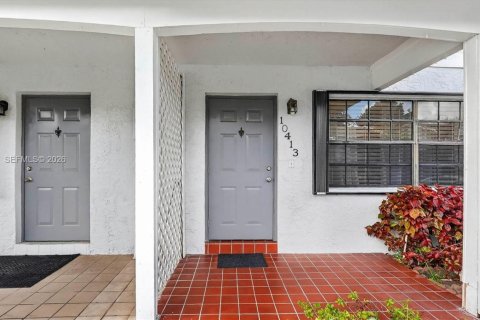 Townhouse in Pembroke Pines, Florida 2 bedrooms, 113.71 sq.m. № 2044773 - photo 5
