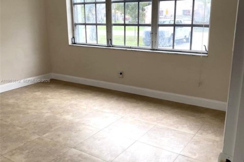 Copropriété à vendre à Hollywood, Floride: 1 chambre, 63.17 m2 № 2047680 - photo 3