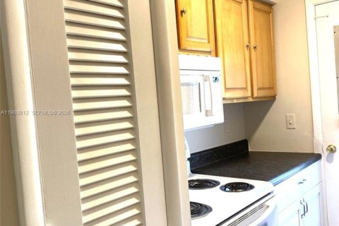 Copropriété à vendre à Hollywood, Floride: 1 chambre, 63.17 m2 № 2047680 - photo 7