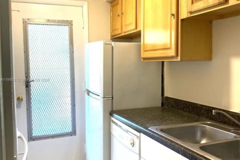 Copropriété à vendre à Hollywood, Floride: 1 chambre, 63.17 m2 № 2047680 - photo 6