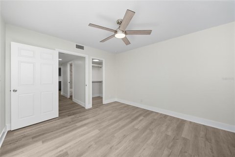 Condo in Tampa, Florida, 2 bedrooms № 2222912 - photo 14