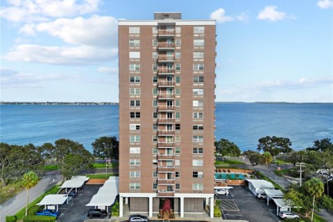 Condo in Tampa, Florida, 2 bedrooms № 2222912 - photo 5