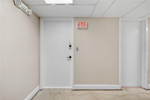 Condo in Tampa, Florida, 2 bedrooms № 2222912 - photo 29