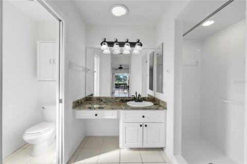 House in Cape Coral, Florida 3 bedrooms, 184.6 sq.m. № 2408424 - photo 19
