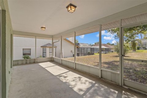 Casa en venta en Spring Hill, Florida, 3 dormitorios, 179.49 m2 № 1911498 - foto 15