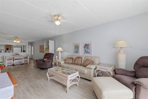 Copropriété à louer à Largo, Floride: 2 chambres, 91.04 m2 № 2099360 - photo 10
