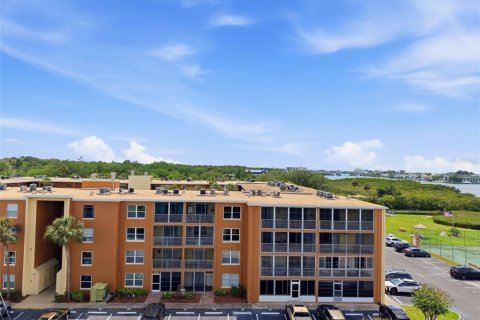Copropriété à louer à Largo, Floride: 2 chambres, 91.04 m2 № 2099360 - photo 20