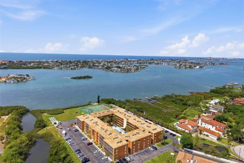Copropriété à louer à Largo, Floride: 2 chambres, 91.04 m2 № 2099360 - photo 2