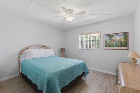 Copropriété à louer à Largo, Floride: 2 chambres, 91.04 m2 № 2099360 - photo 14