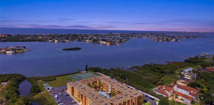 Condo à Largo, Floride, 2 chambres  № 2099360