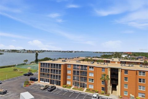 Copropriété à louer à Largo, Floride: 2 chambres, 91.04 m2 № 2099360 - photo 22