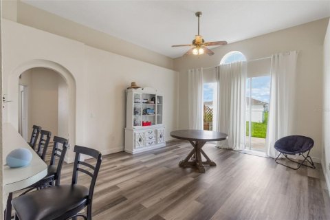 House in Lake Wales, Florida 3 bedrooms, 193.79 sq.m. № 1771494 - photo 10